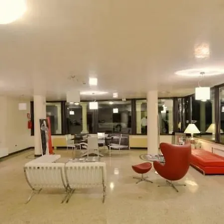 Happy Atelier Centro & 3*