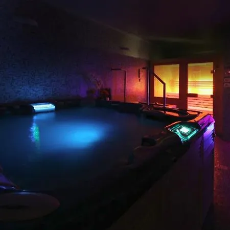 Happy Atelier Gardone Vittoriale & 3* Gardone Riviera