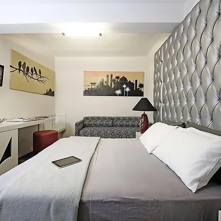 Hotel Happy Atelier Centro & 3*